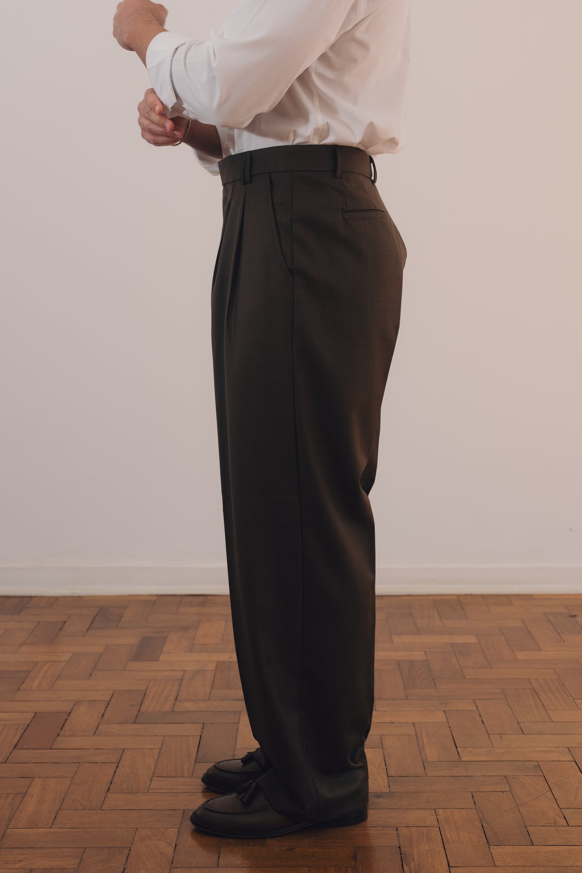 Calça Relaxed de Lã Fria (Marrom)